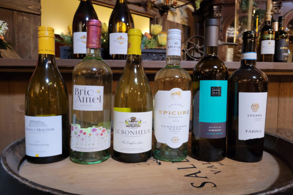 Top 6 populairste witte wijnen van het voorjaar